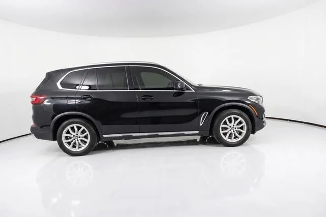 Used 2020 Black BMW xDrive40i image 14