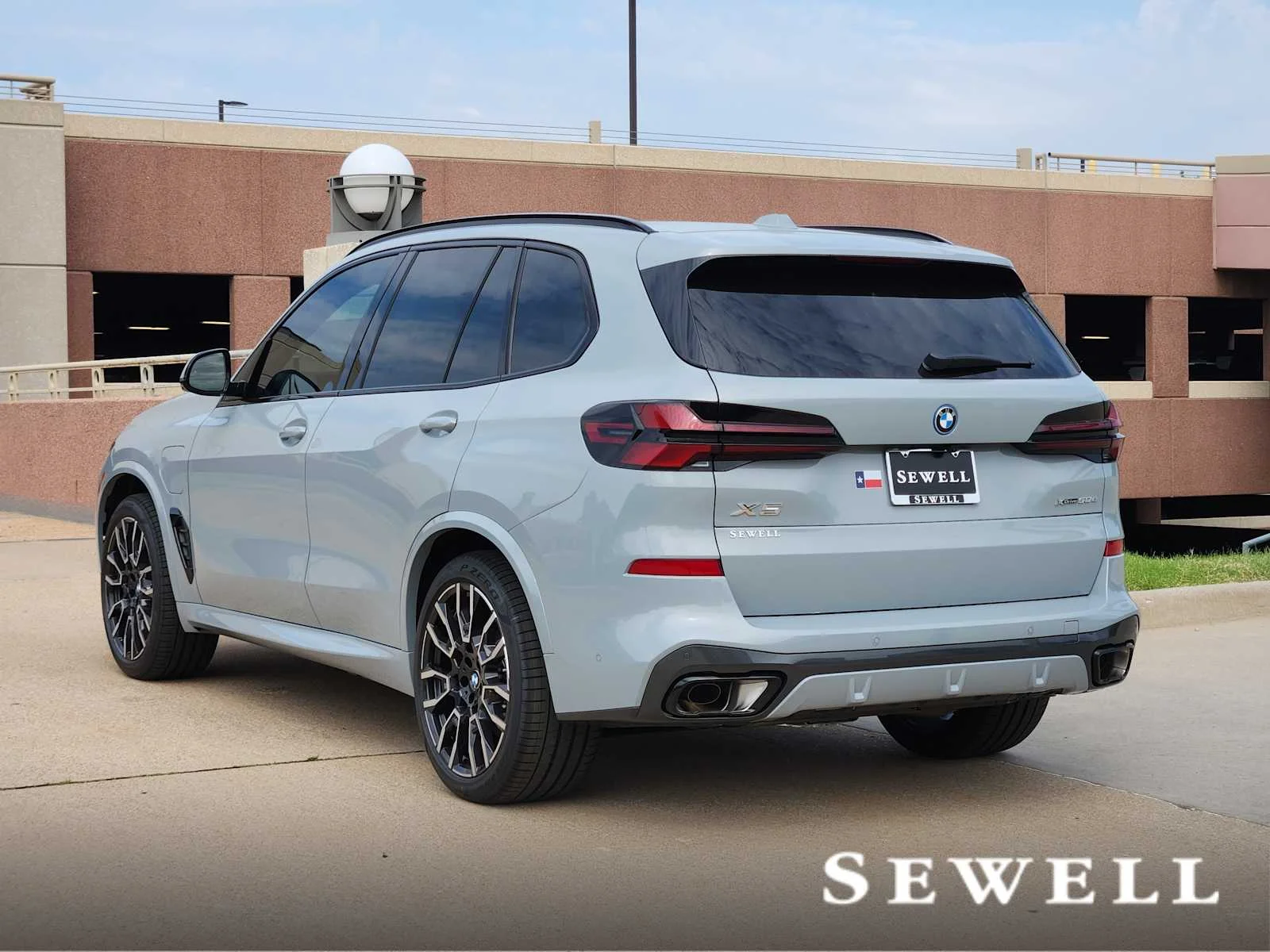 New 2026 Brooklyn Grey Metallic BMW xDrive50e image 3