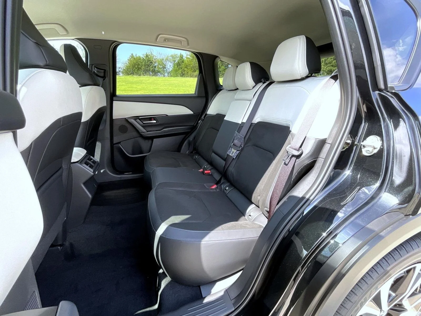 New 2026 Jet Black Mica Mazda 2.5 S Preferred AWD image 21
