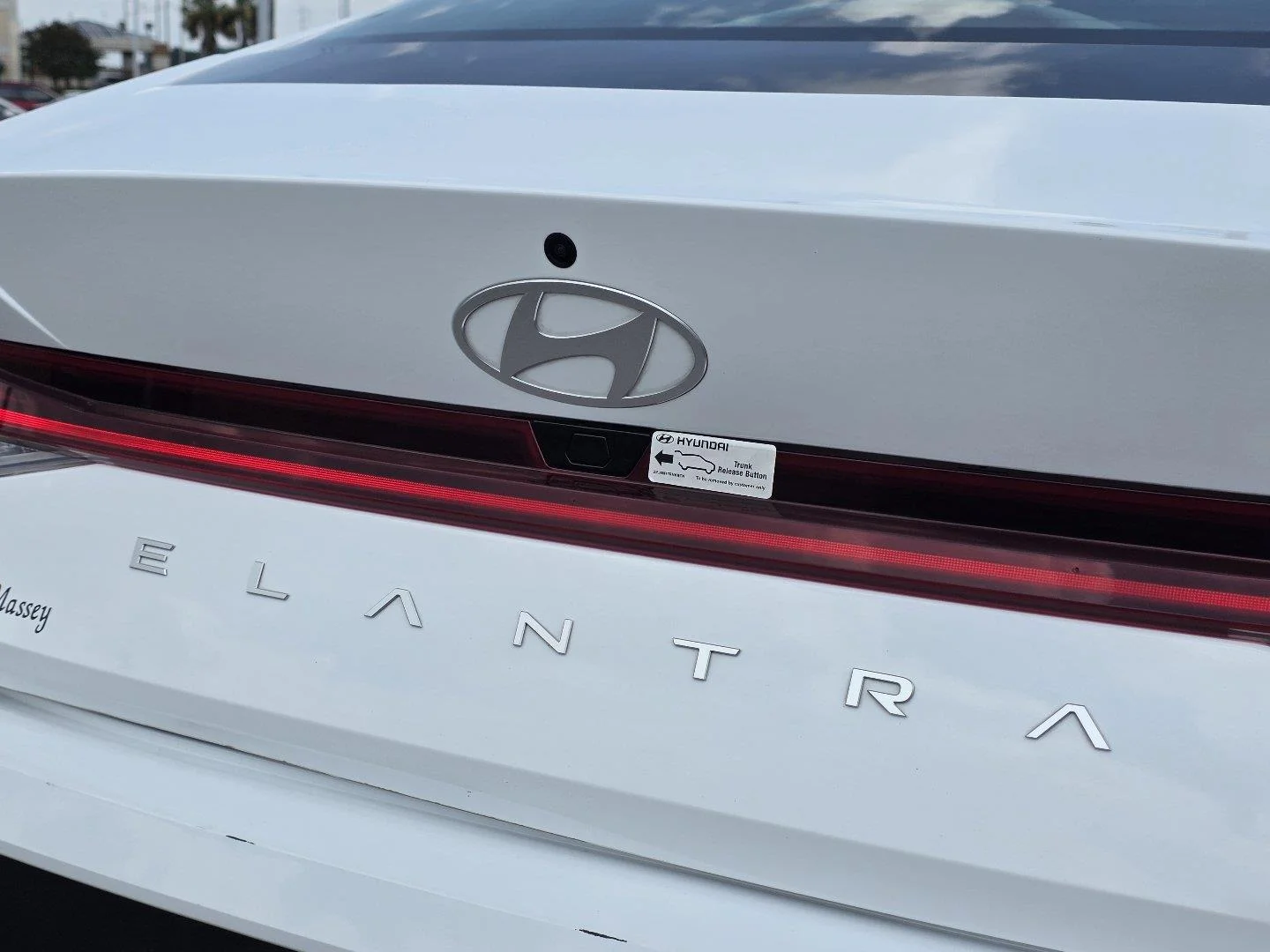 Used 2025 Serenity White Hyundai SEL Convenience image 29