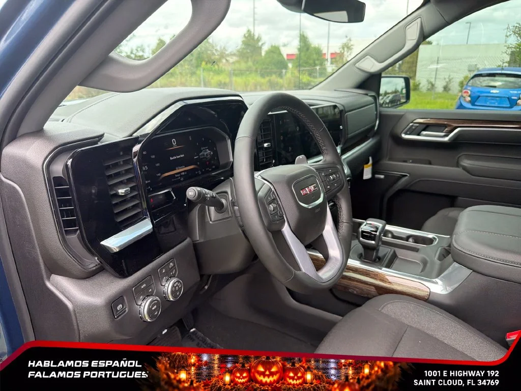 New 2026 Downpour Metallic GMC Elevation image 17