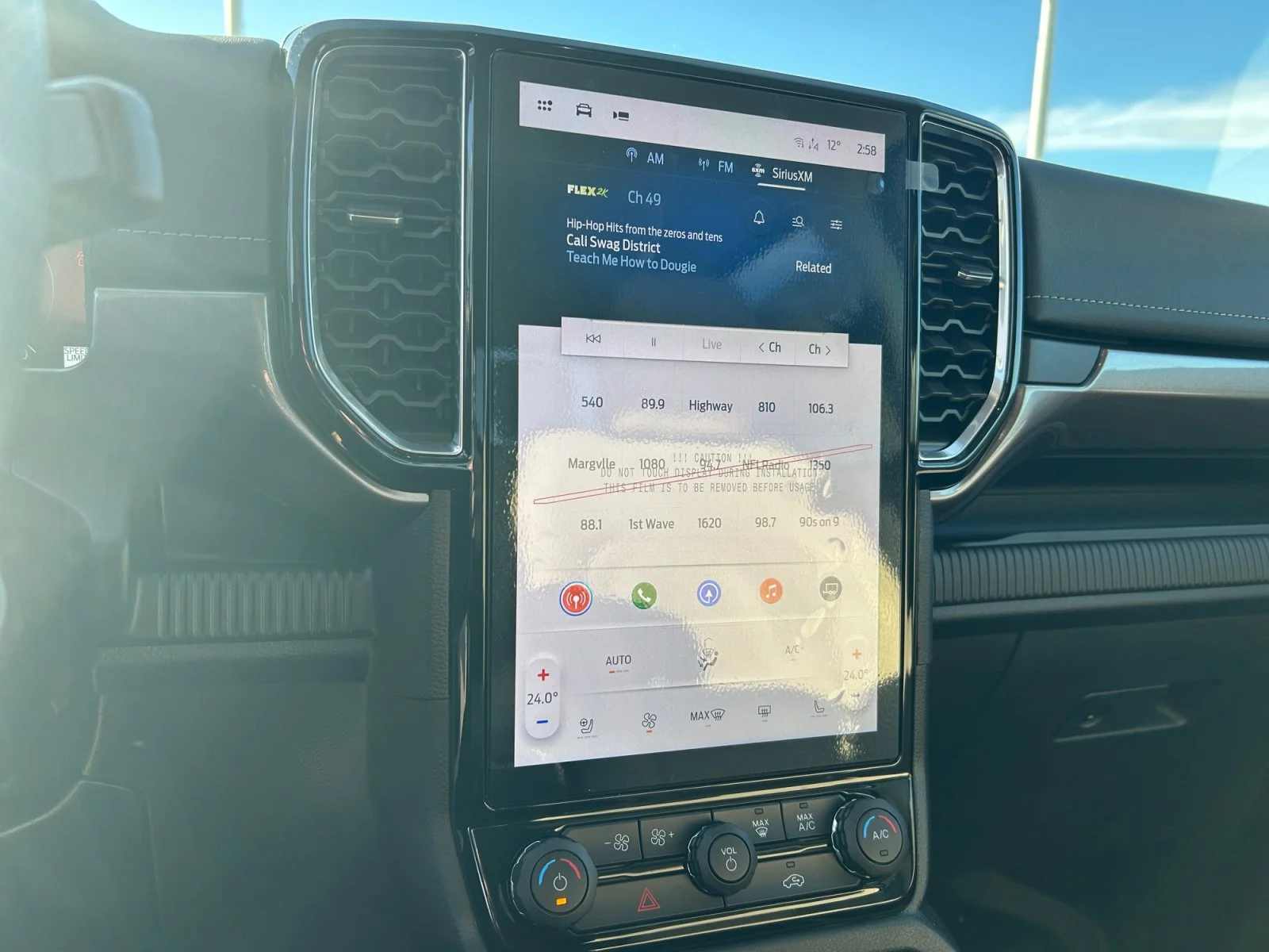 New 2025 Desert Sand Ford Lariat image 21