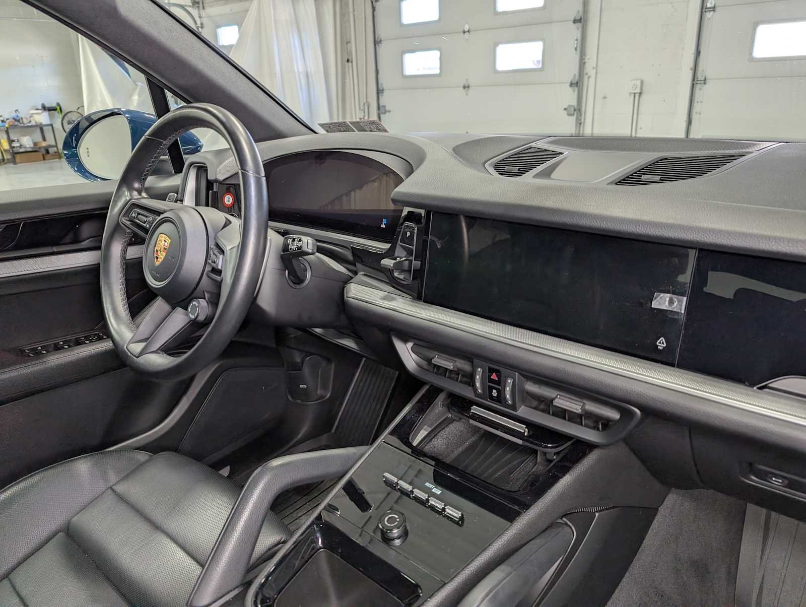 Used 2024 Montego Blue Metallic Porsche S image 37