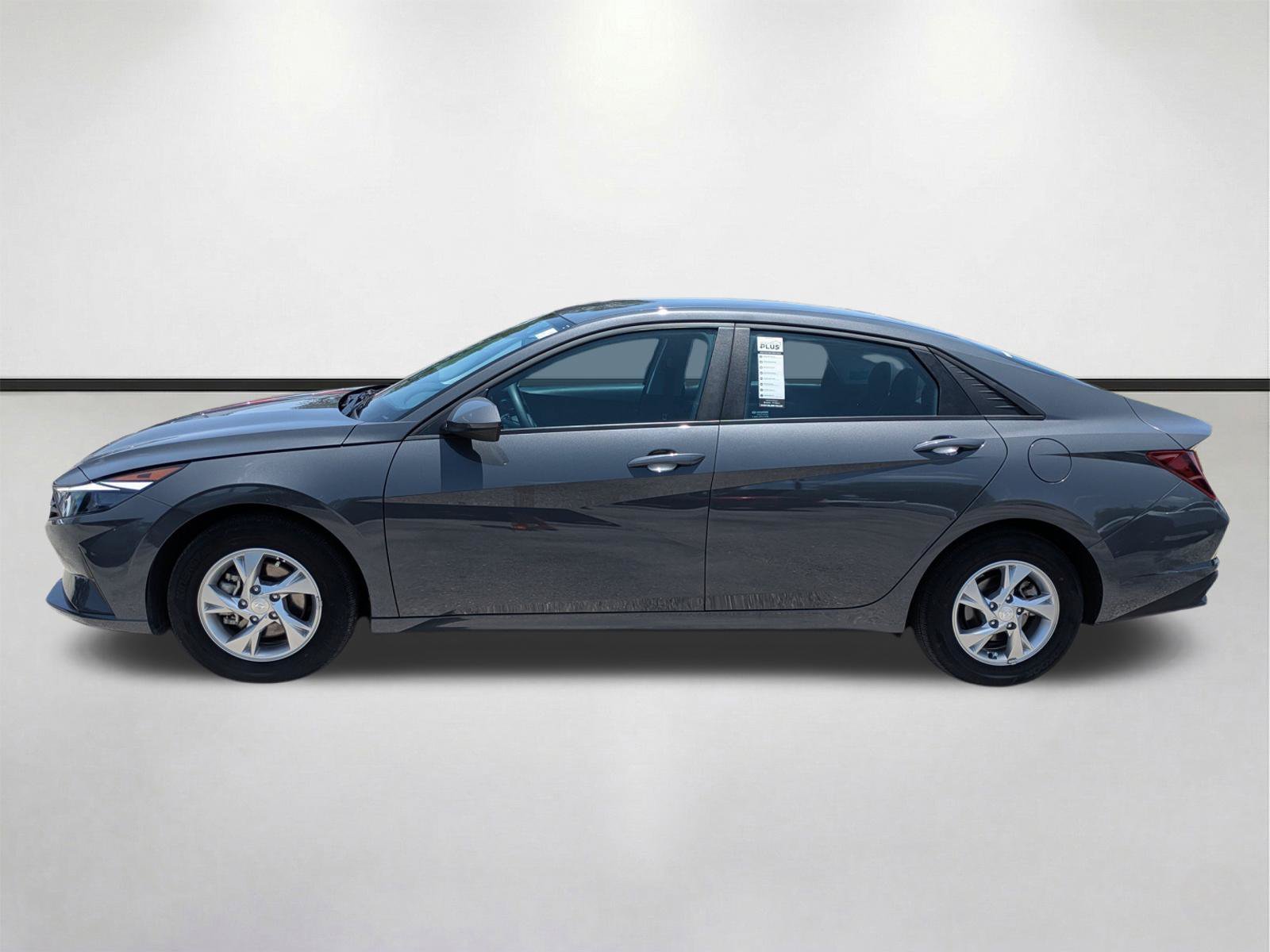 Certified Used 2023 Ecotronic Gray Hyundai SE image 8