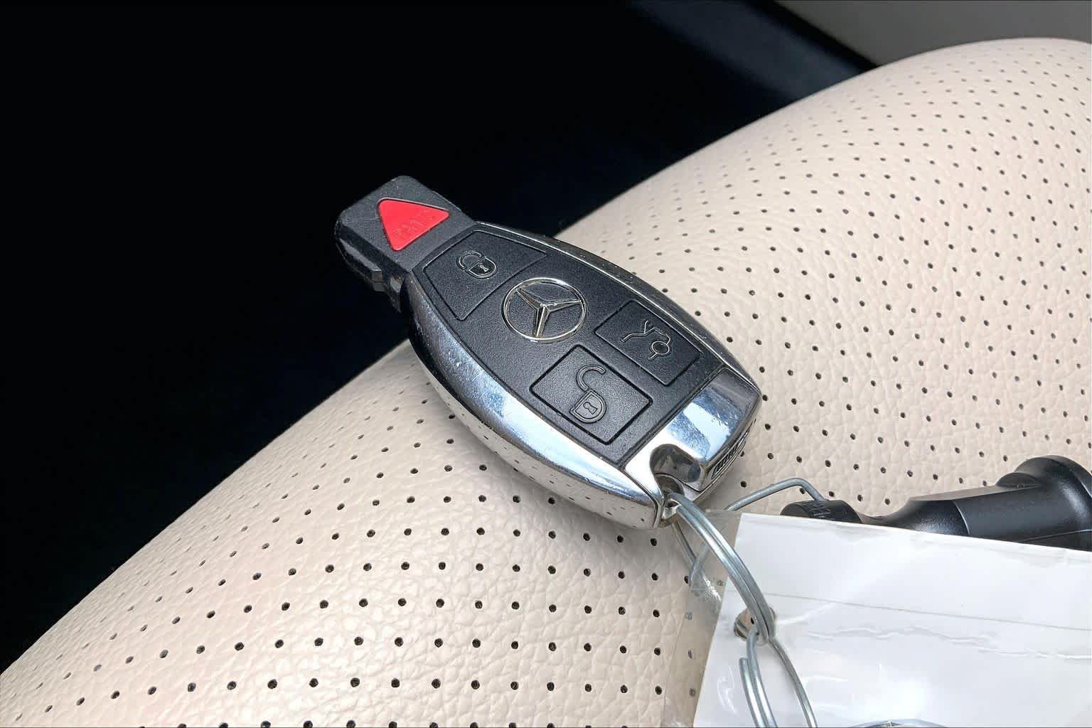 Used 2018 Iridium Silver Metallic Mercedes-Benz C 300 image 29