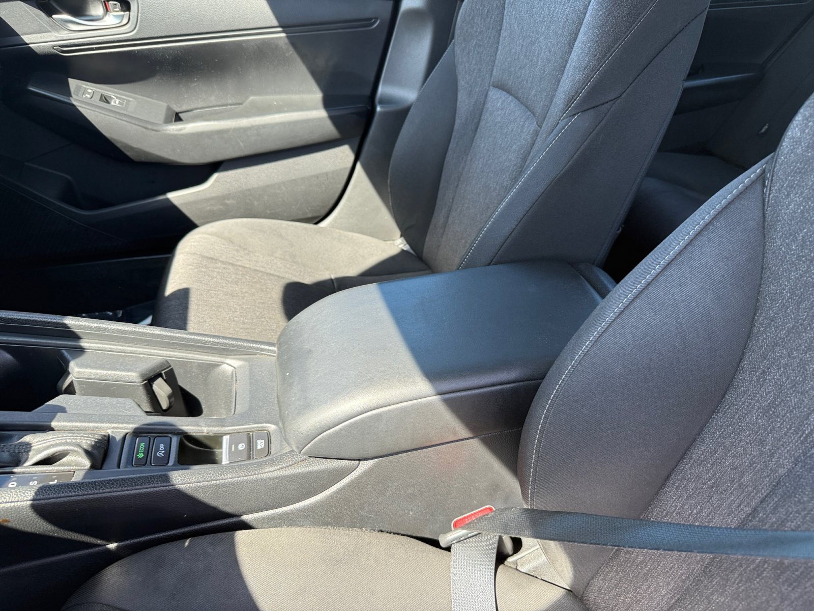 Certified Used 2023 Lunarsilver Honda LX image 14