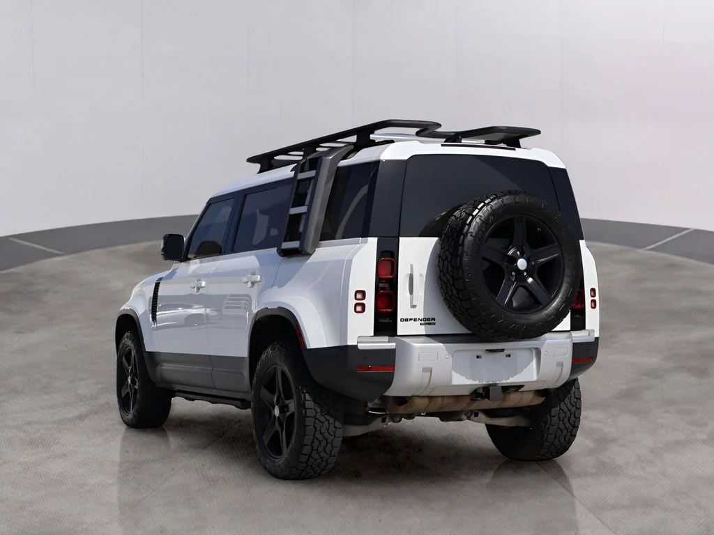 Used 2020 Fuji White Land Rover HSE image 5