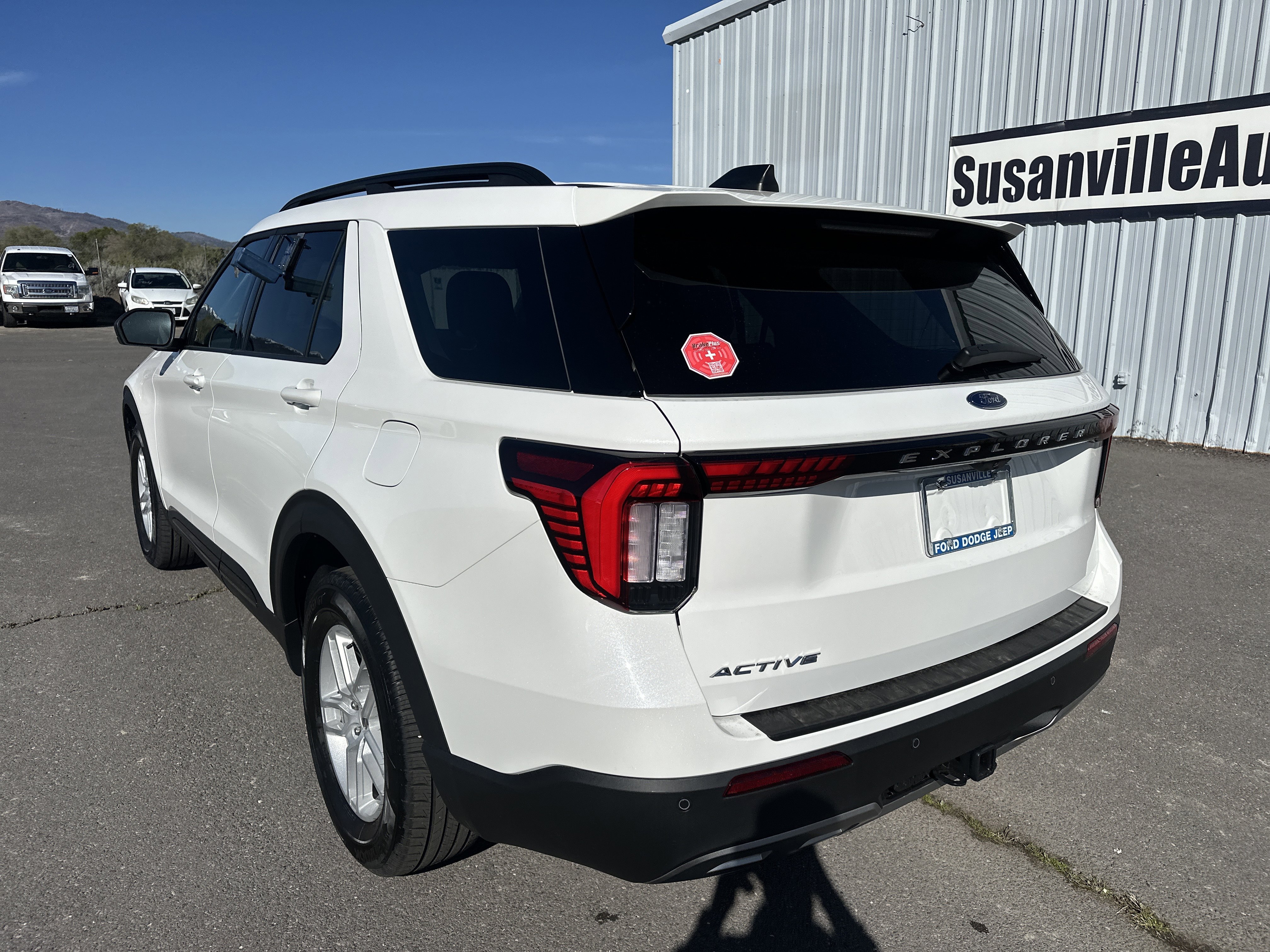 New 2026 Star White Metallic Tri-Coat Ford Active image 3