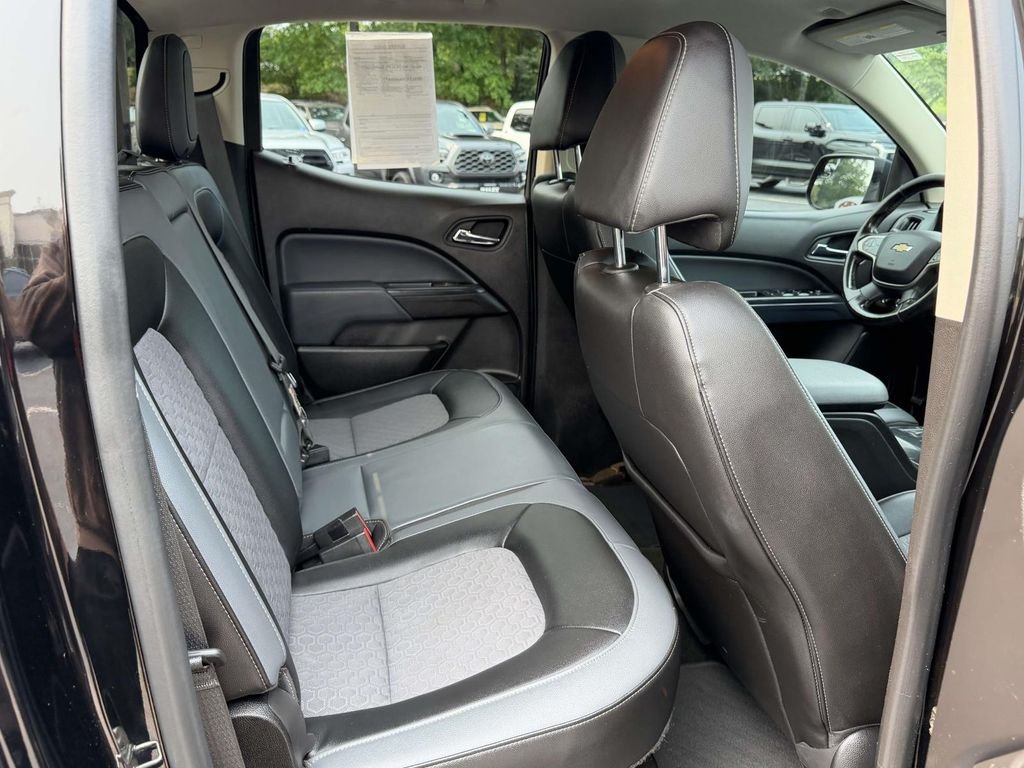 Used 2016 Black Chevrolet Z71 image 12