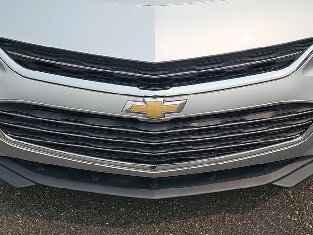 Used 2017 Silver Chevrolet LT image 34