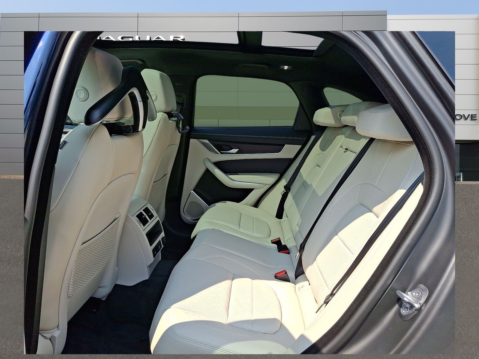 New 2026 Portofino Blue Jaguar R-Dynamic S P250 AWD Automatic image 7