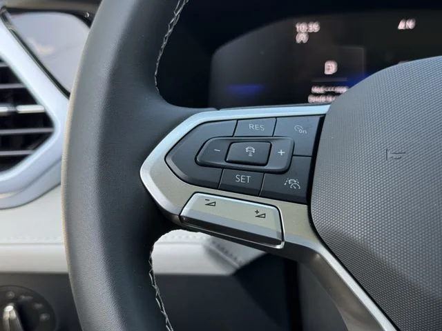 New 2026 Blue Volkswagen 1.5T SE image 10