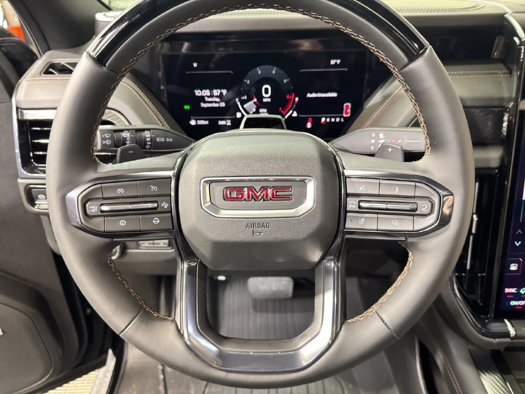 2026 GMC Yukon AT4 - Photo 18