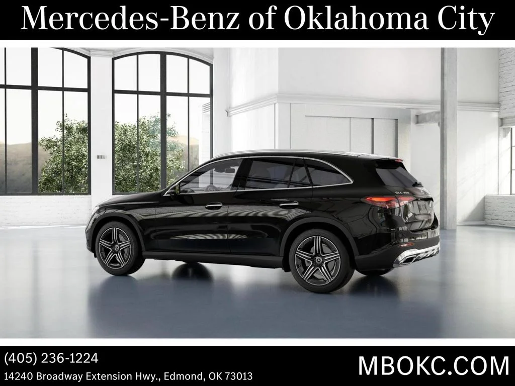 New 2027 Black Mercedes-Benz GLC 300 image 32