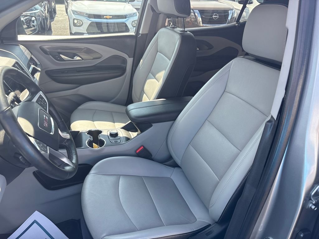 Certified Used 2024 Silver GMC SLT image 13