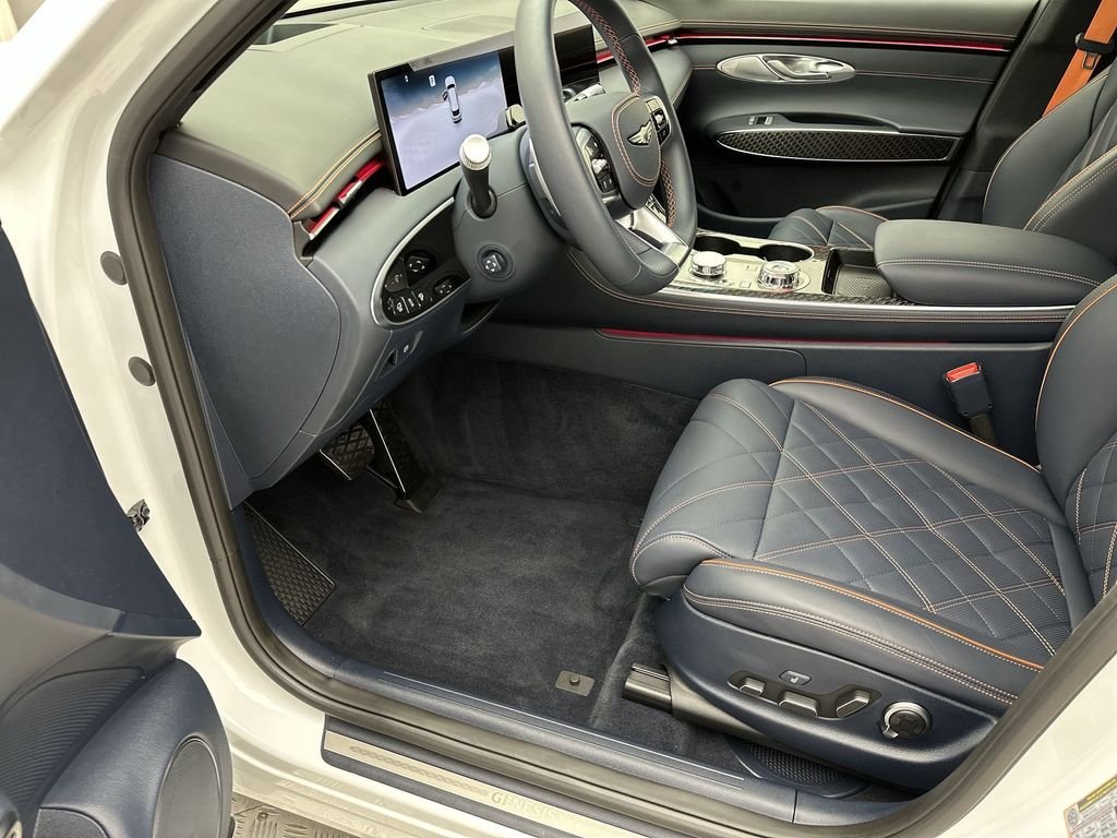 2026 GENESIS GV70 Sport Prestige - Photo 11