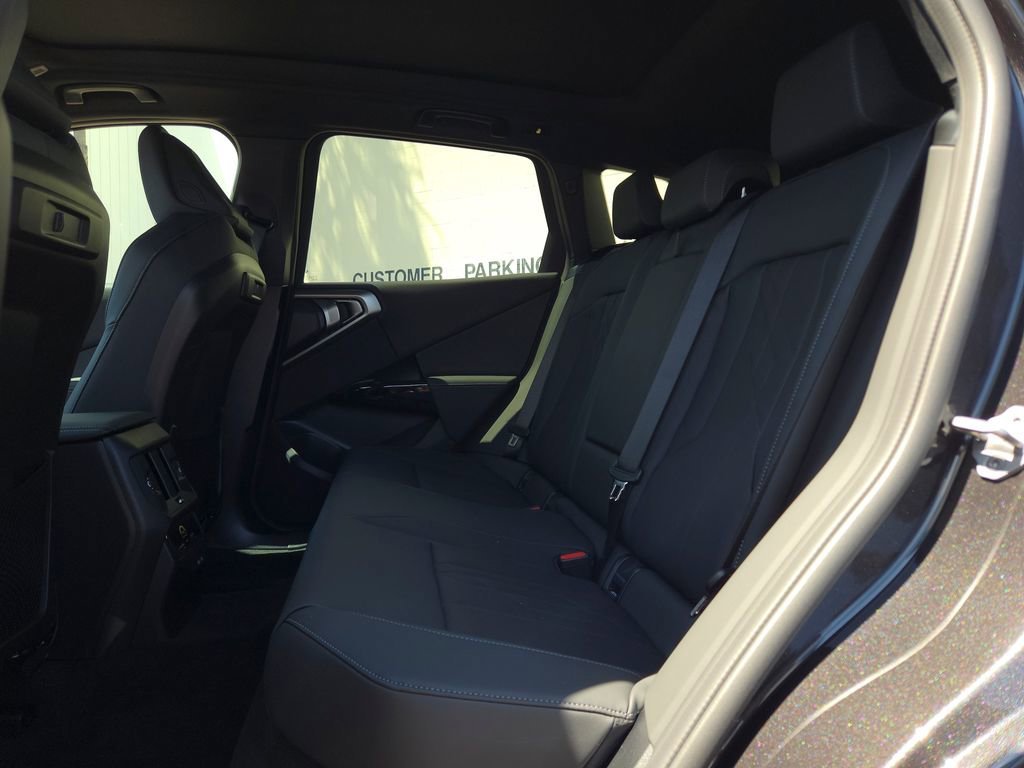 New 2026 Dark Graphite Metallic BMW 30 xDrive image 8