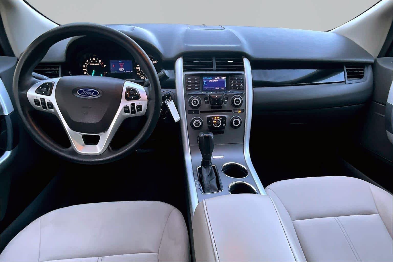 Used 2013 White Suede Ford SE image 16