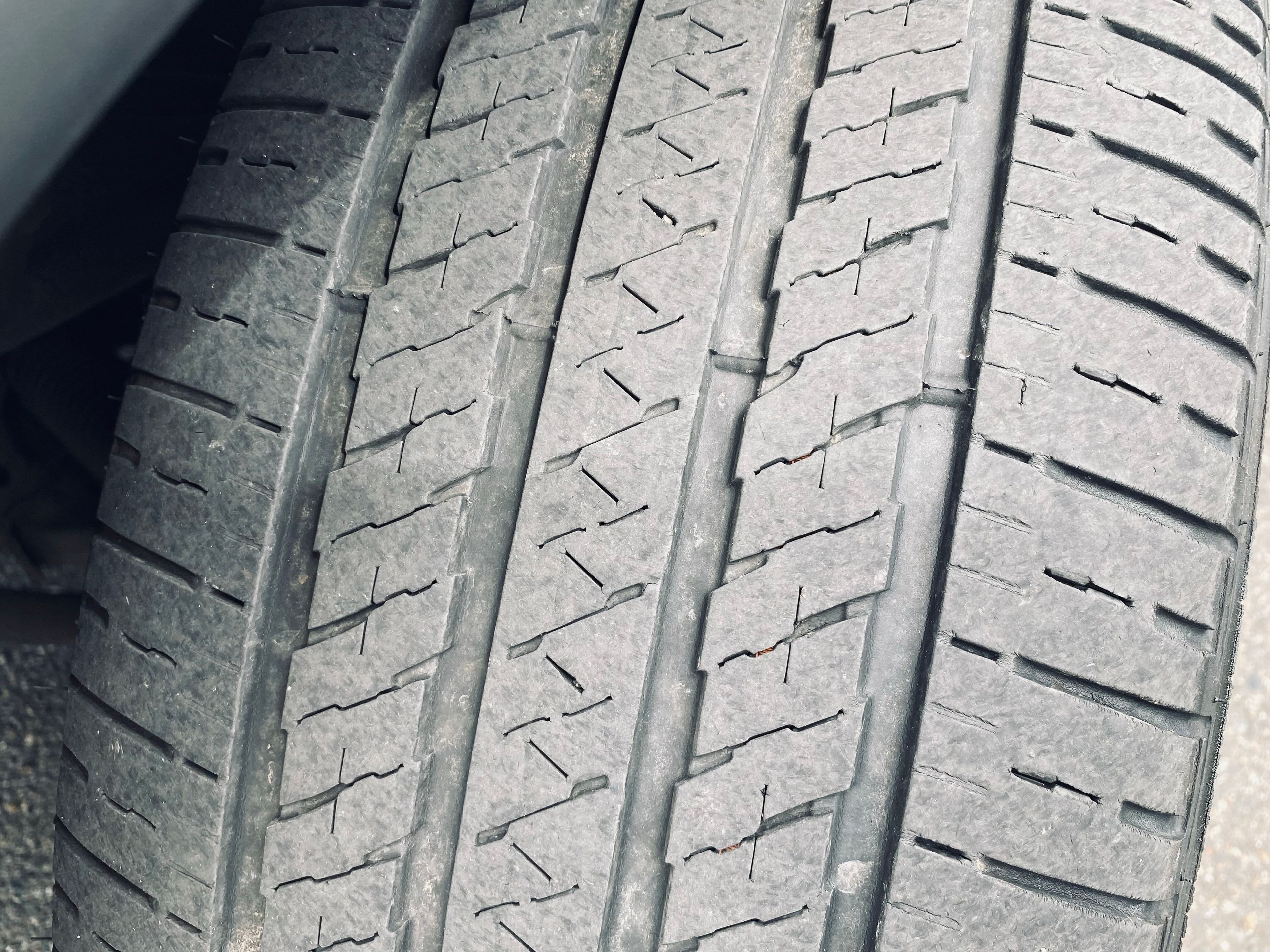 Used 2012 White Dodge Citadel image 30