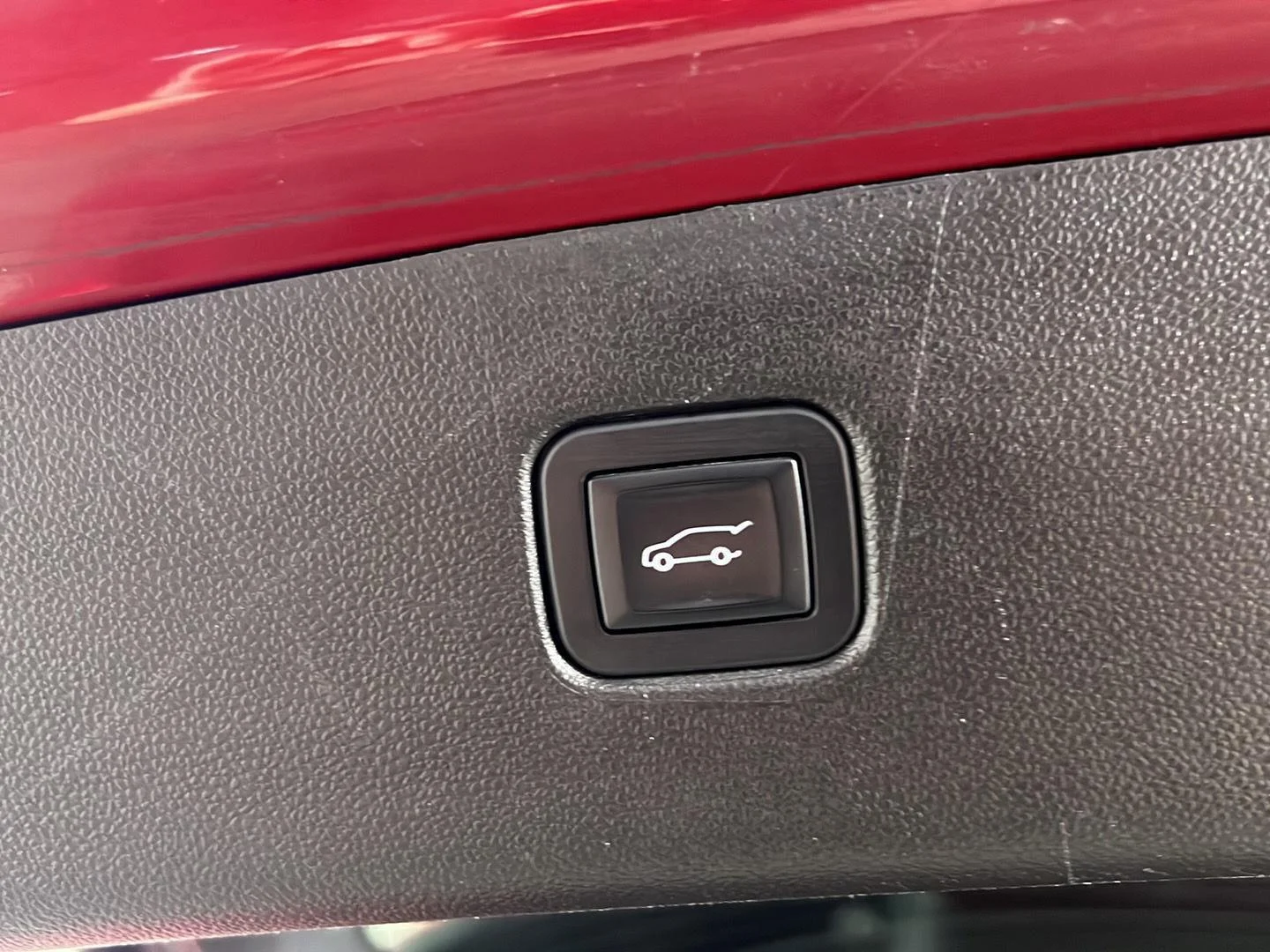 Used 2019 Red Tintcoat Chevrolet  image 13