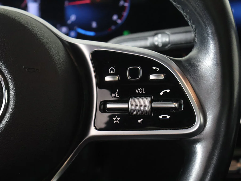 Used 2023 Black Mercedes-Benz GLA 250 image 39