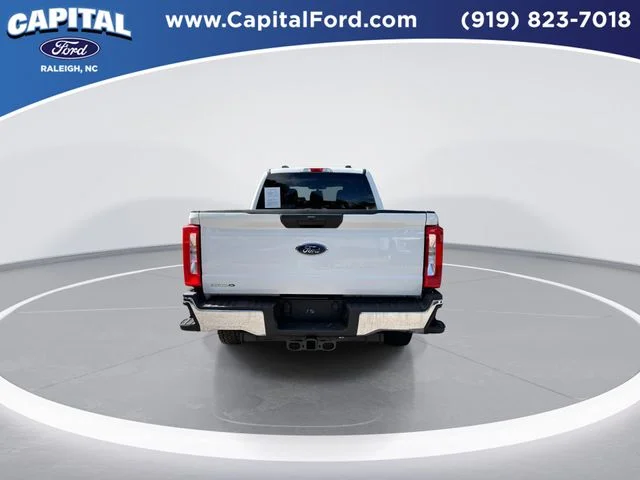 Used 2025 White Ford XLT image 7