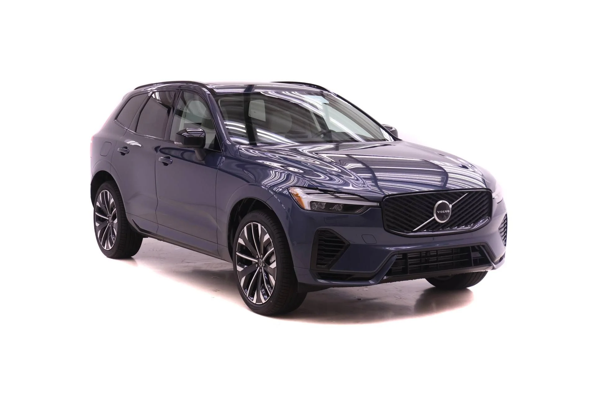 New 2026 Denim Blue Volvo Ultra image 2