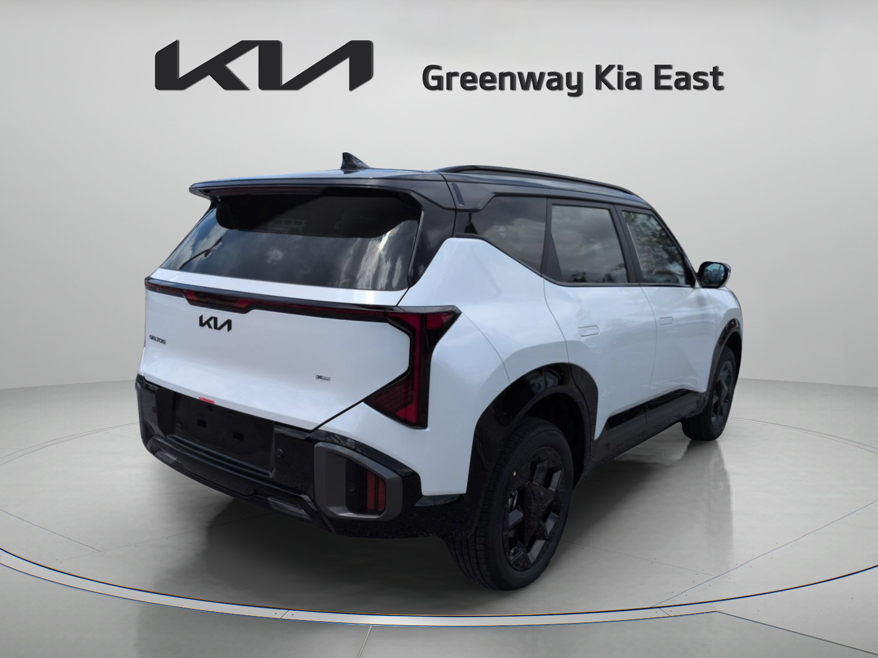 New 2027 Snow White Pearl / Black Roof Kia X-Line S image 6