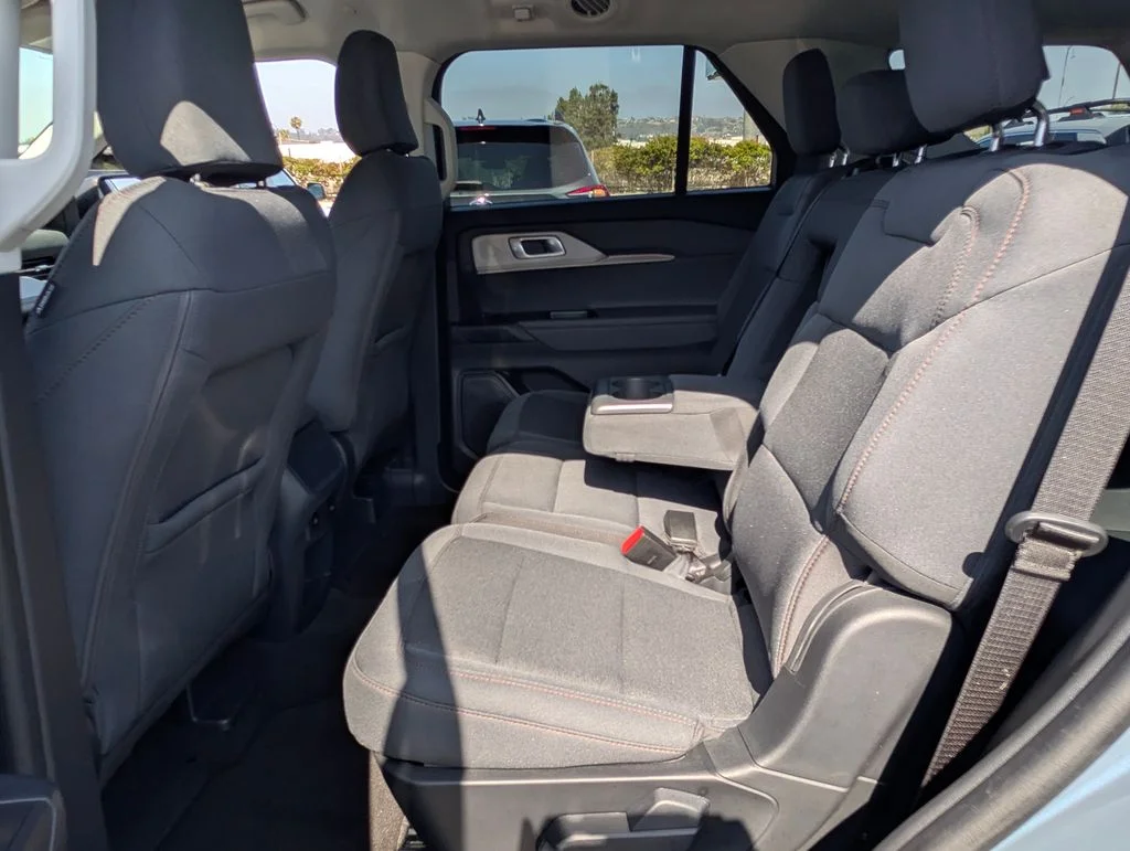 2025 Ford Explorer Active - Photo 18