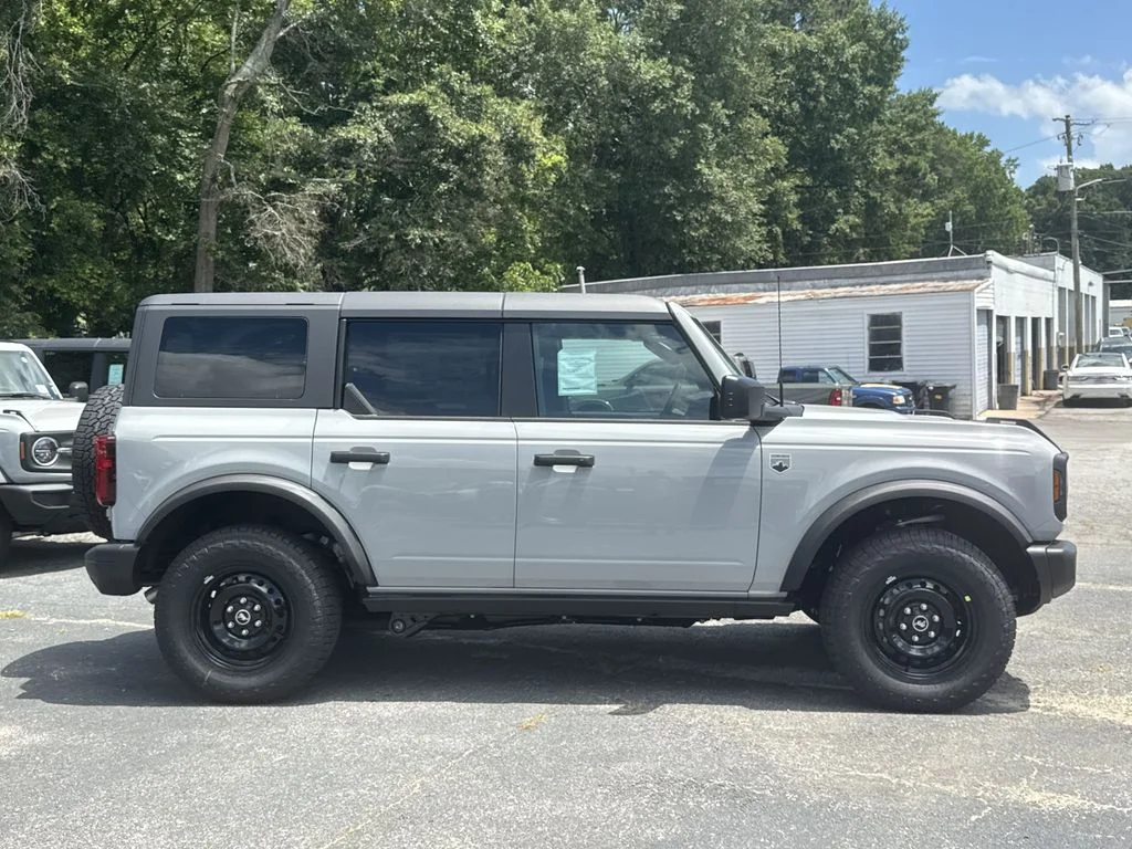 New 2026 White Ford Big Bend image 8