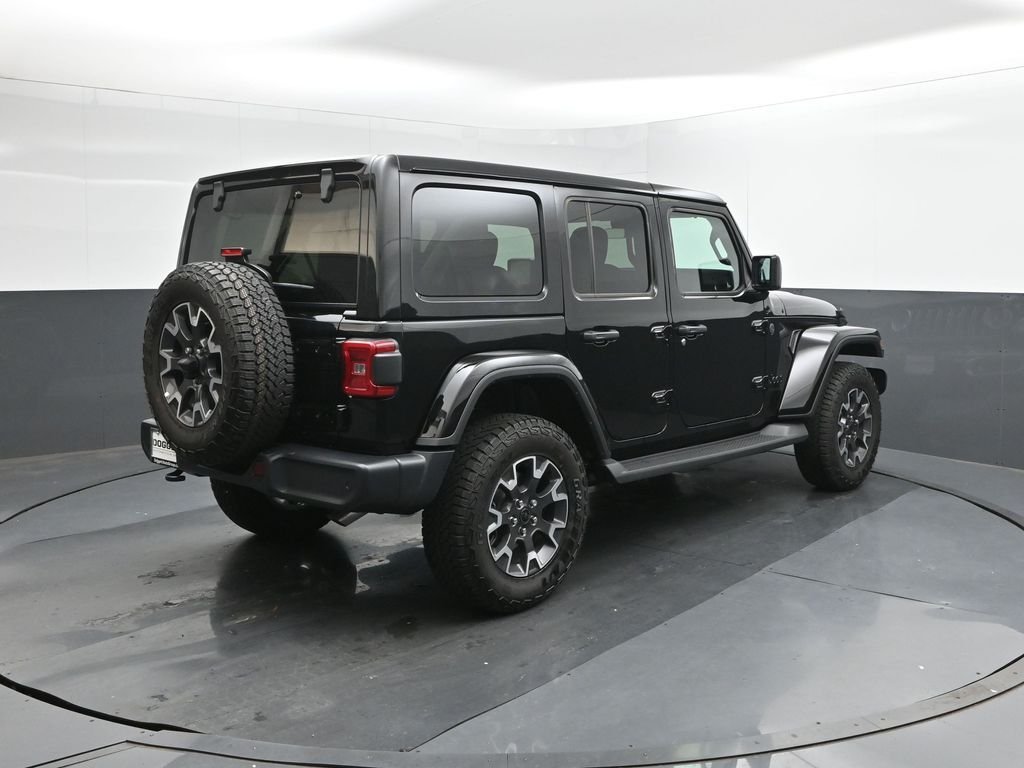 New 2026 Black Clear-Coat Exterior Paint Jeep Sahara image 8
