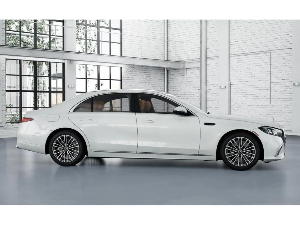 New 2027 White Mercedes-Benz S 580 image 15