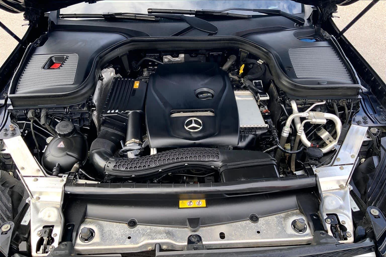 Used 2018 Black Mercedes-Benz GLC 300 image 29