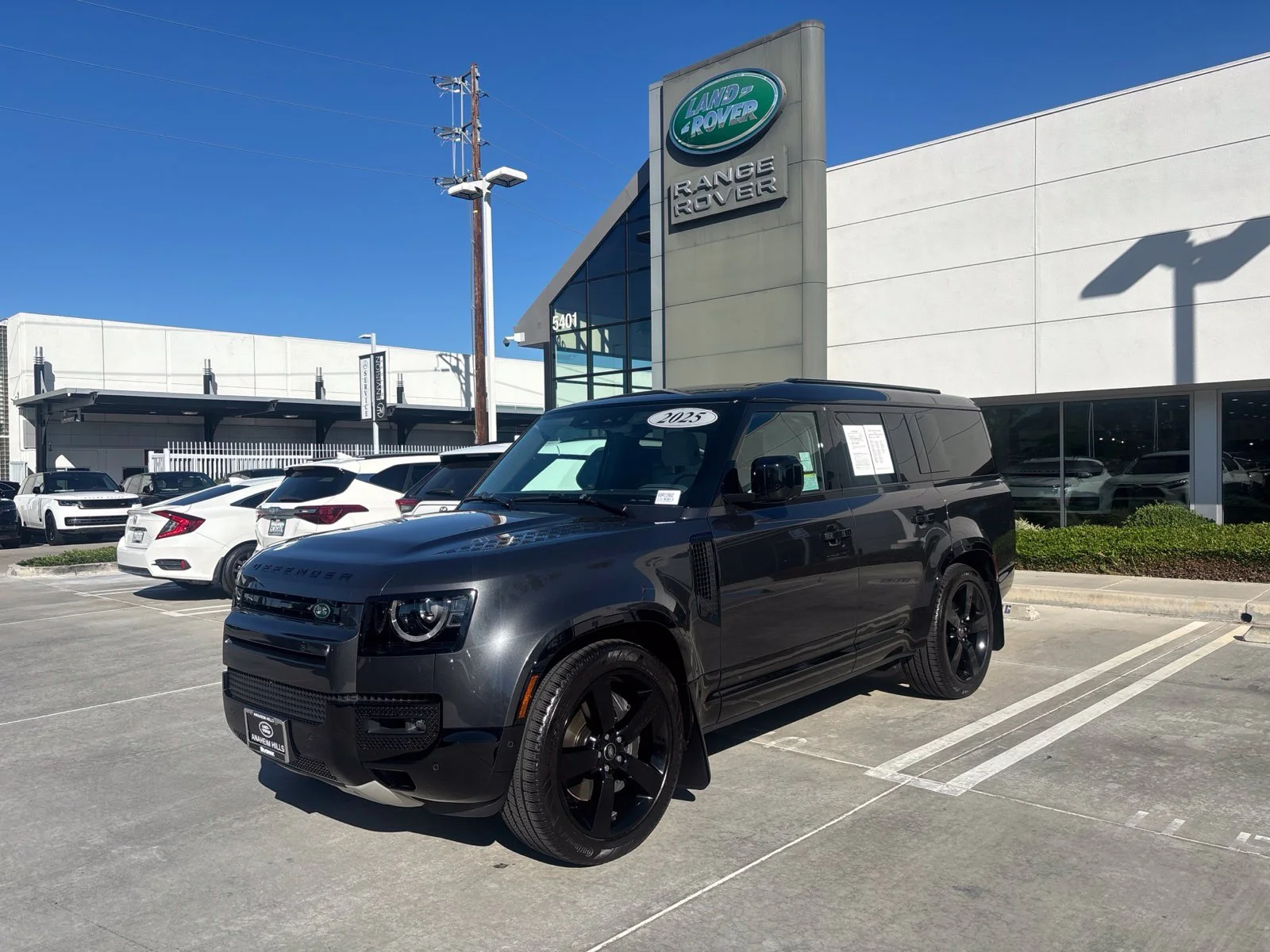 Pre-Owned 2025 Land Rover Defender 130 X-Dynamic SE AWD 4D Sport Utility