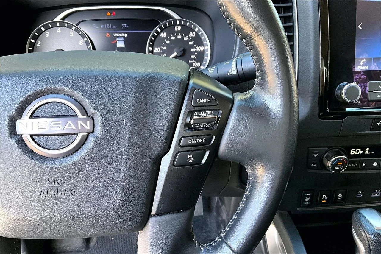 2024 Nissan Frontier SL - Photo 11