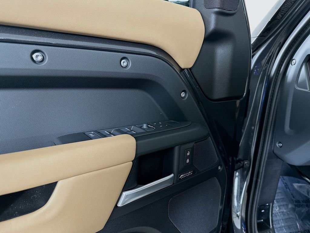 New 2026 Carpathian Grey LAND ROVER X-Dynamic SE image 23