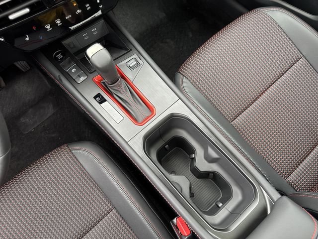 2025 Nissan Kicks SR AWD - Photo 18
