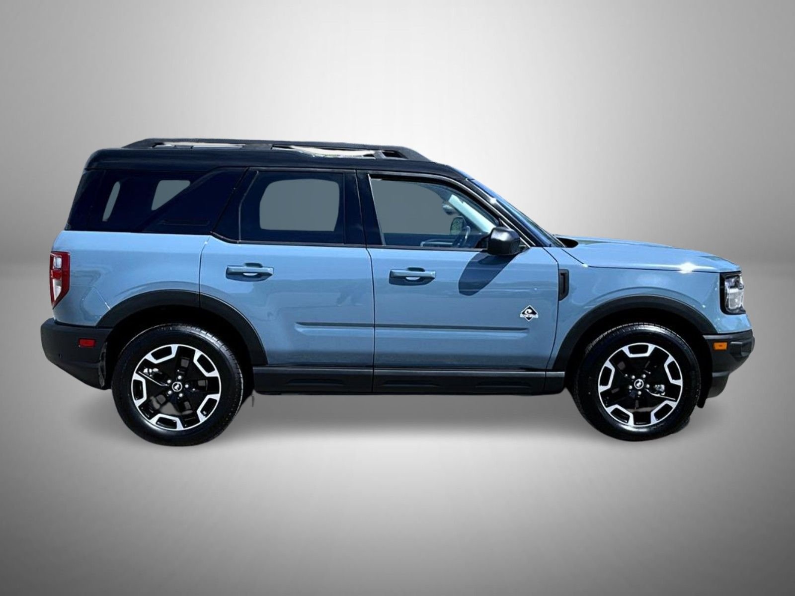 Used 2023 Blue Ford Outer Banks image 4