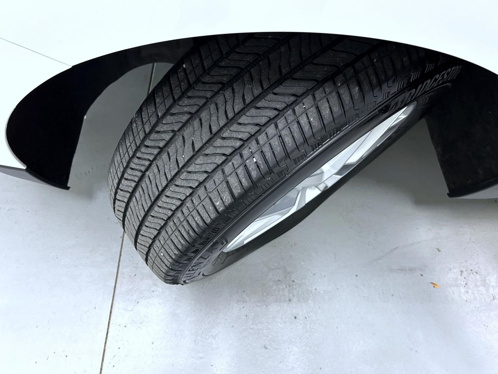 Used 2023 White Chevrolet LT image 24