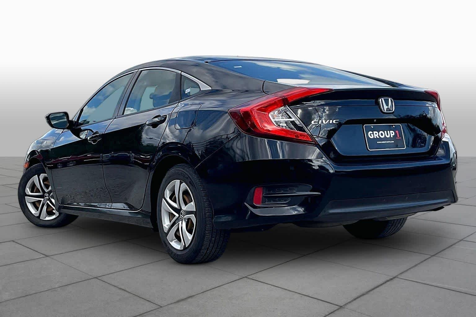 Used 2018 Crystal Black Pearl Honda LX image 12