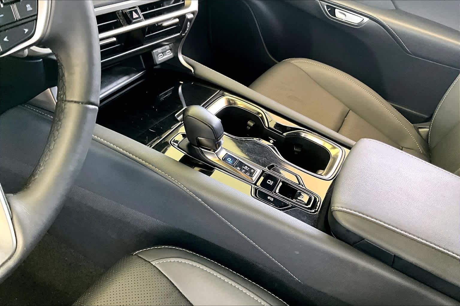 Used 2024 Eminent White Pearl Lexus  image 14