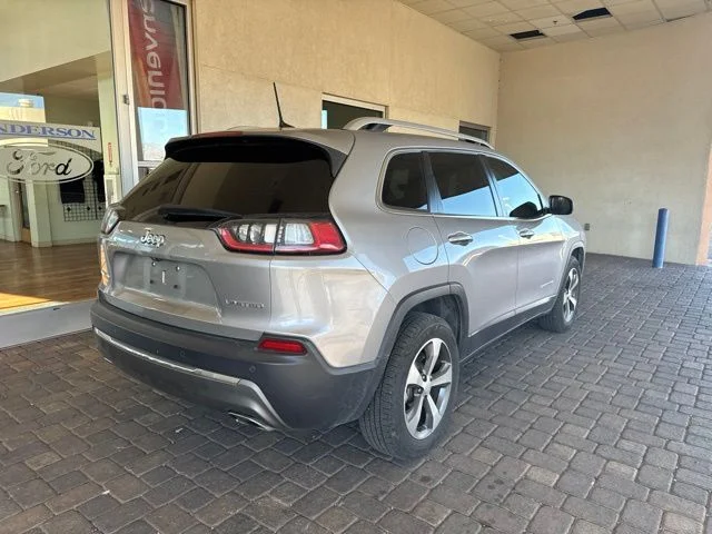 Used 2020 Billet Silver Metallic Clearcoat Jeep Limited image 4