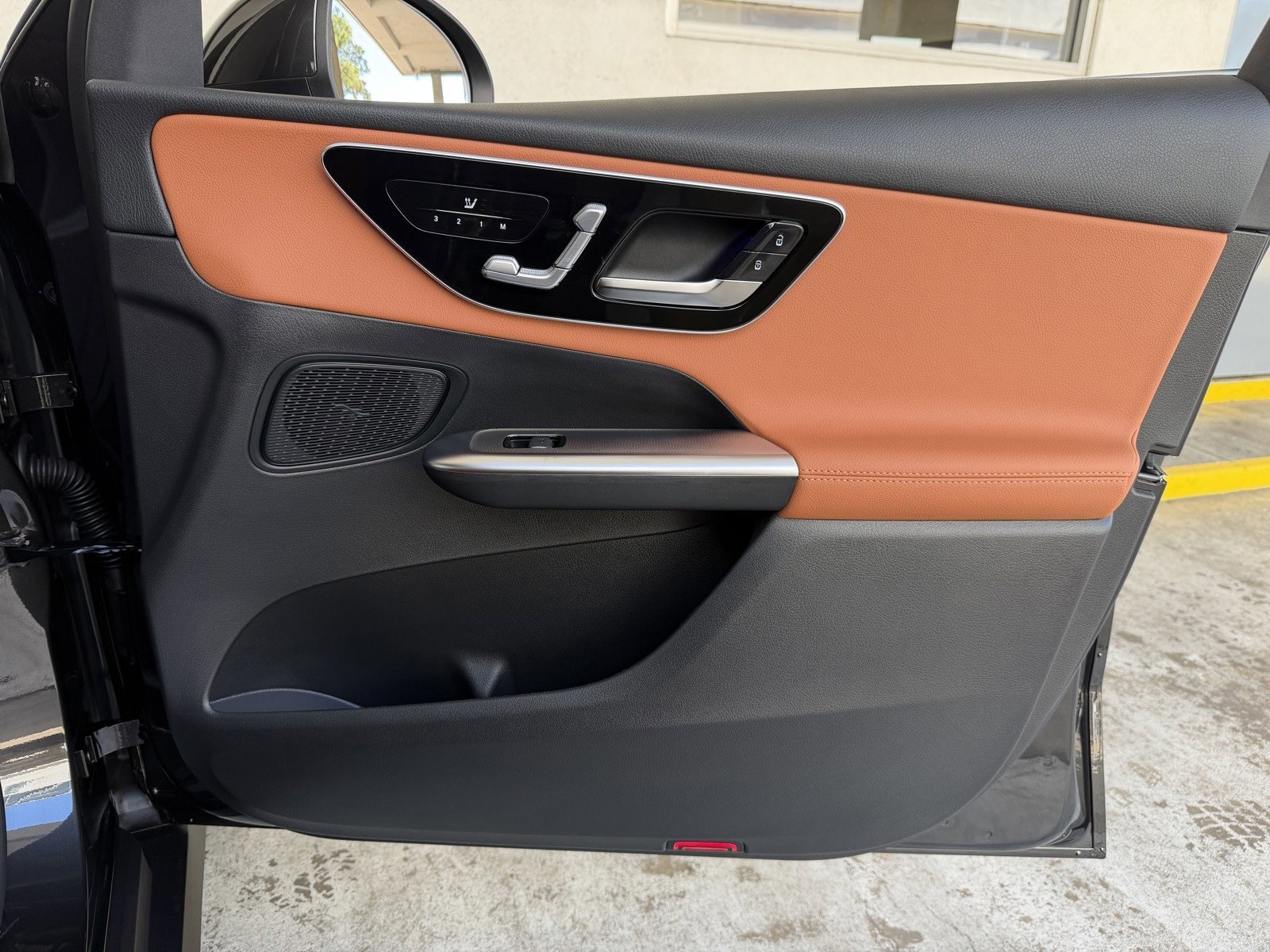 New 2026 Graphite Grey Metallic Mercedes-Benz GLC 300 image 41