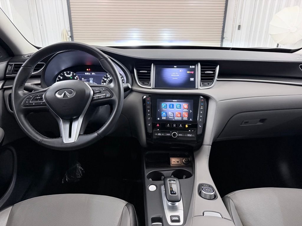 Used 2023 Gray INFINITI LUXE image 23