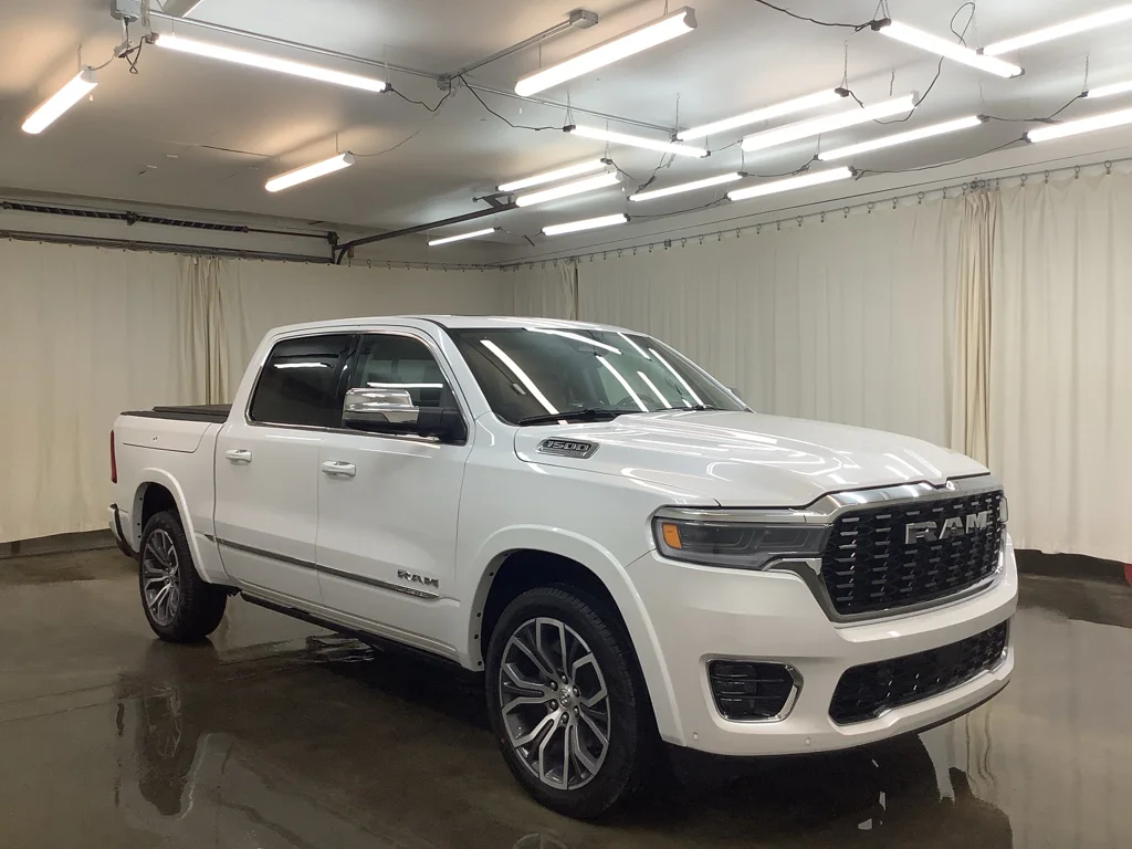 New 2026 Ivory White Tri-Coat Pearl-Coat Exterior Paint RAM  image 3