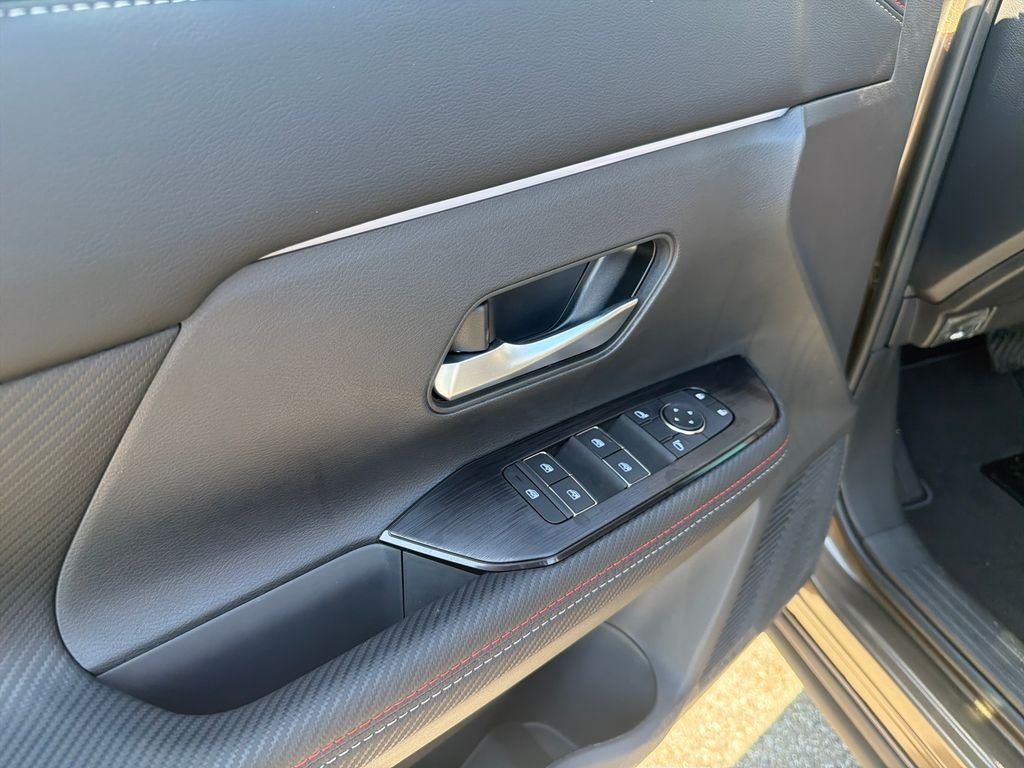 New 2026 Nissan Kicks SR 4D Sport Utility