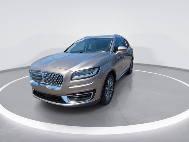 Used 2019 Brown Lincoln Select image 3