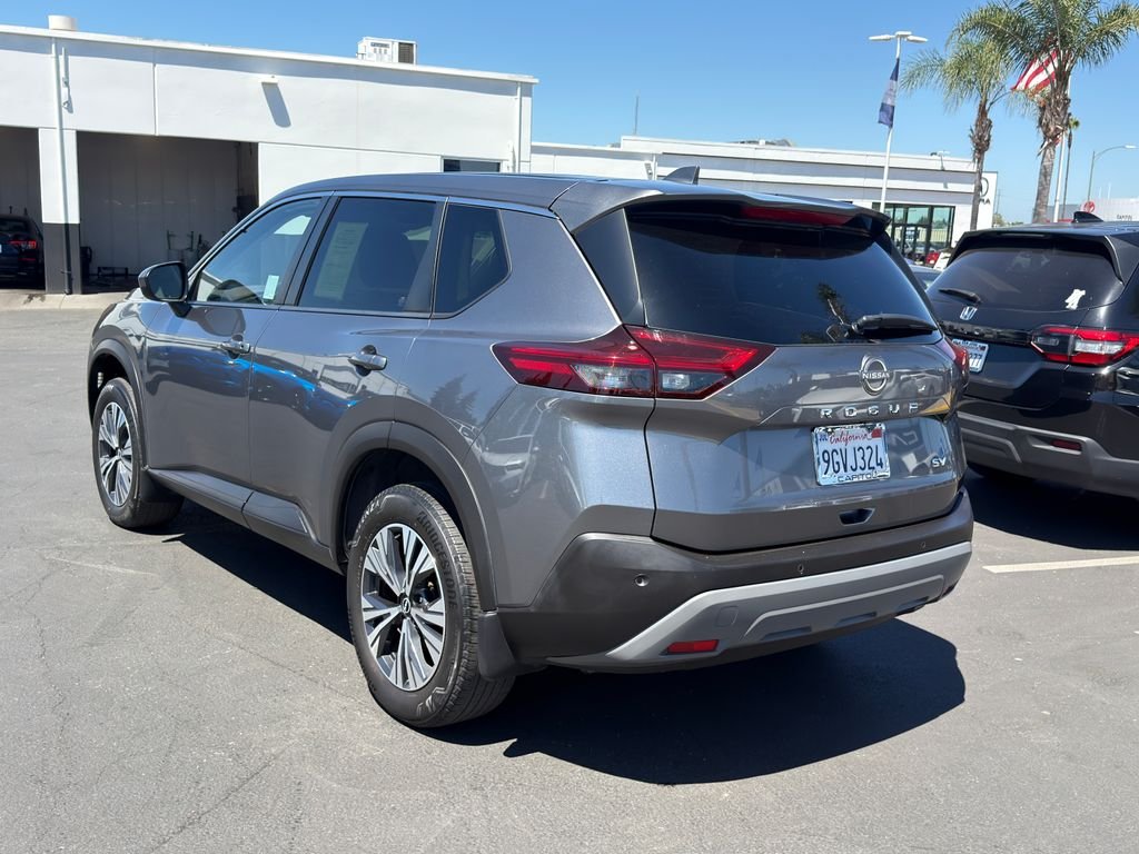 Used 2023 Gray Nissan SV image 9