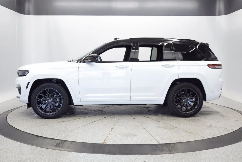 Used 2025 Jeep Grand Cherokee Summit Reserve with VIN 1C4RJHEG4S8716767 for sale in Coon Rapids, Minnesota