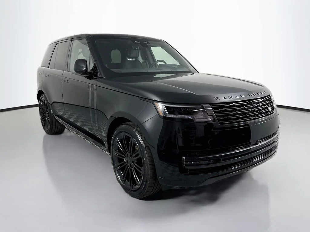 New 2026 Santorini Black Metallic Land Rover SE image 7